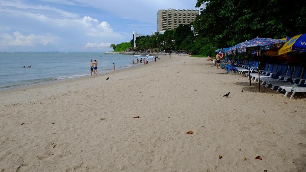 Peak Tower in Phatumnak  Pattaya Bagian luar foto